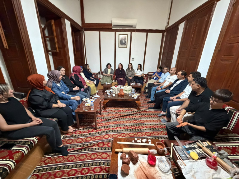 Üniversitemizde “Toprağın Belleği Orta Doğu: Seramik” Etkinliği Düzenlendi